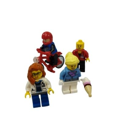 4 db minifigura egyben - Lego