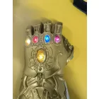 Gyerek méretű világító Thanos kesztyű - Marvel  - ÚJ