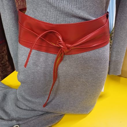 Piros puha lakkbőr öv, 9 cm széles - ÚJ
