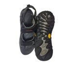 44-es fekete vibram talpú szandál - Merrel