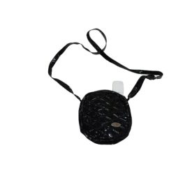   Fekete kisméretű steppelt lakkhatású kör alakú női táska, ridikül, emblémás - ÚJ