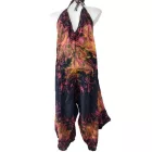 Női fekete-piros tűzmintás, pávamintás playsuit, nyári overall - Nini - ÚJ