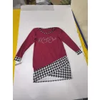 Női L-es piros, fekete-fehér szegélyű ruha