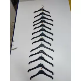 13 db-os fekete gyerek vállfa csomag méretjelölővel