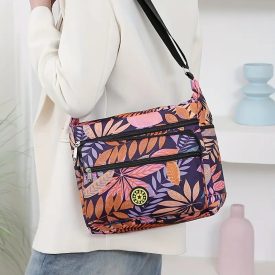   Lila levélmintás gyöngyvászon oldaltáska, női táska - ÚJ